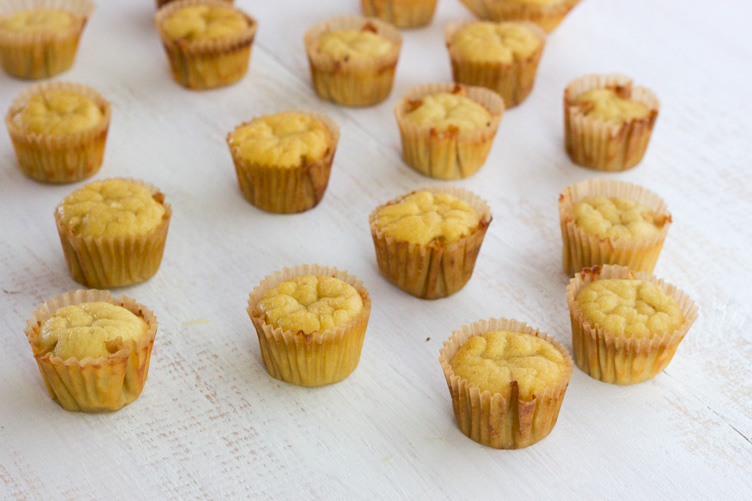 paleo vanilla muffins