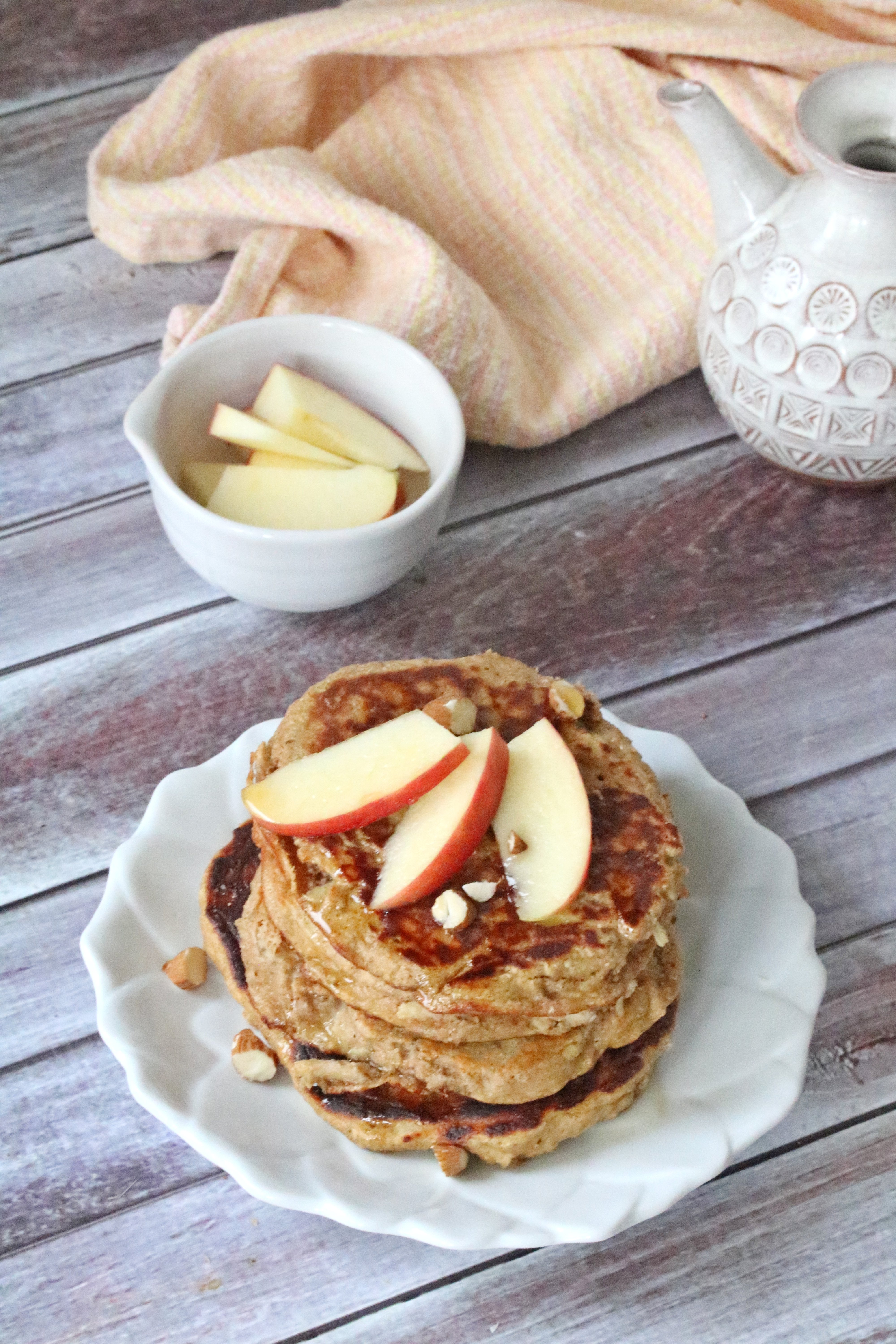 Paleo apple pancakes